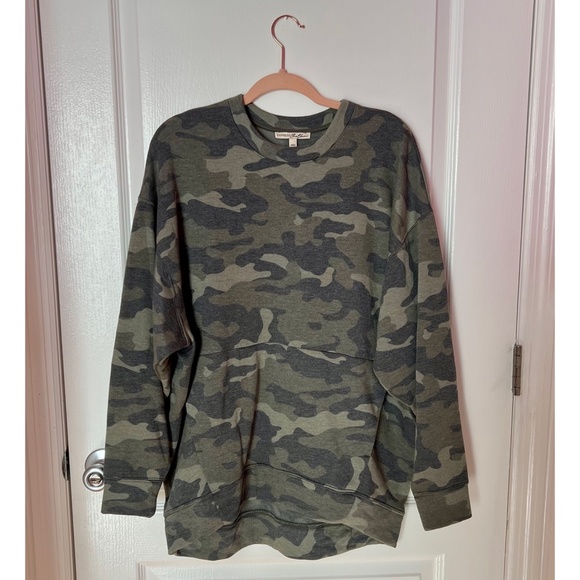 NWOT Express One Eleven Oversized Distressed Camo Sweatshirt size M - Picture 5 of 9